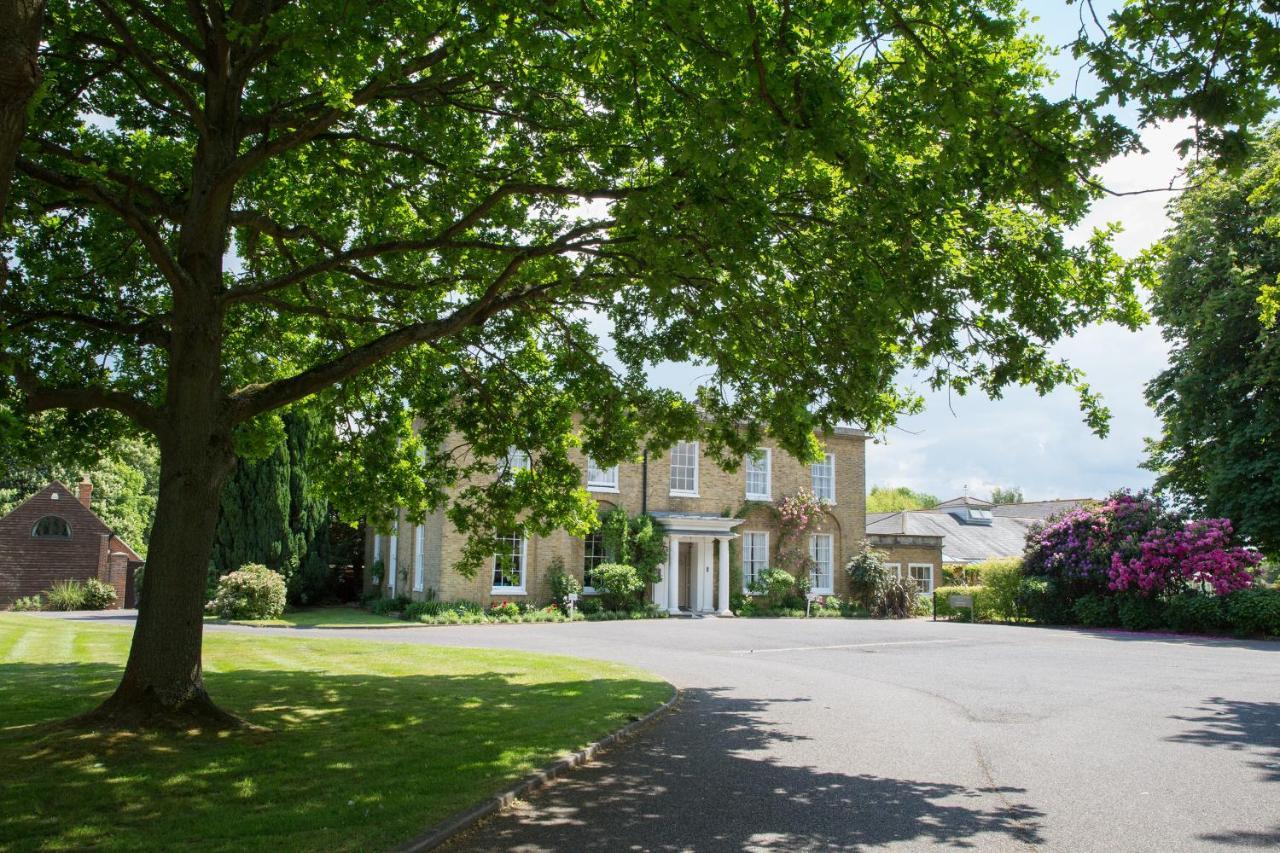 Hadlow Manor Exterior photo